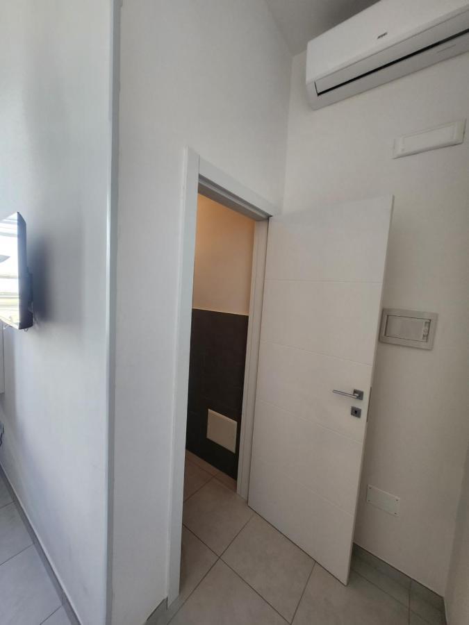 Hotel Dimora Rudiae Lecce Exterior foto