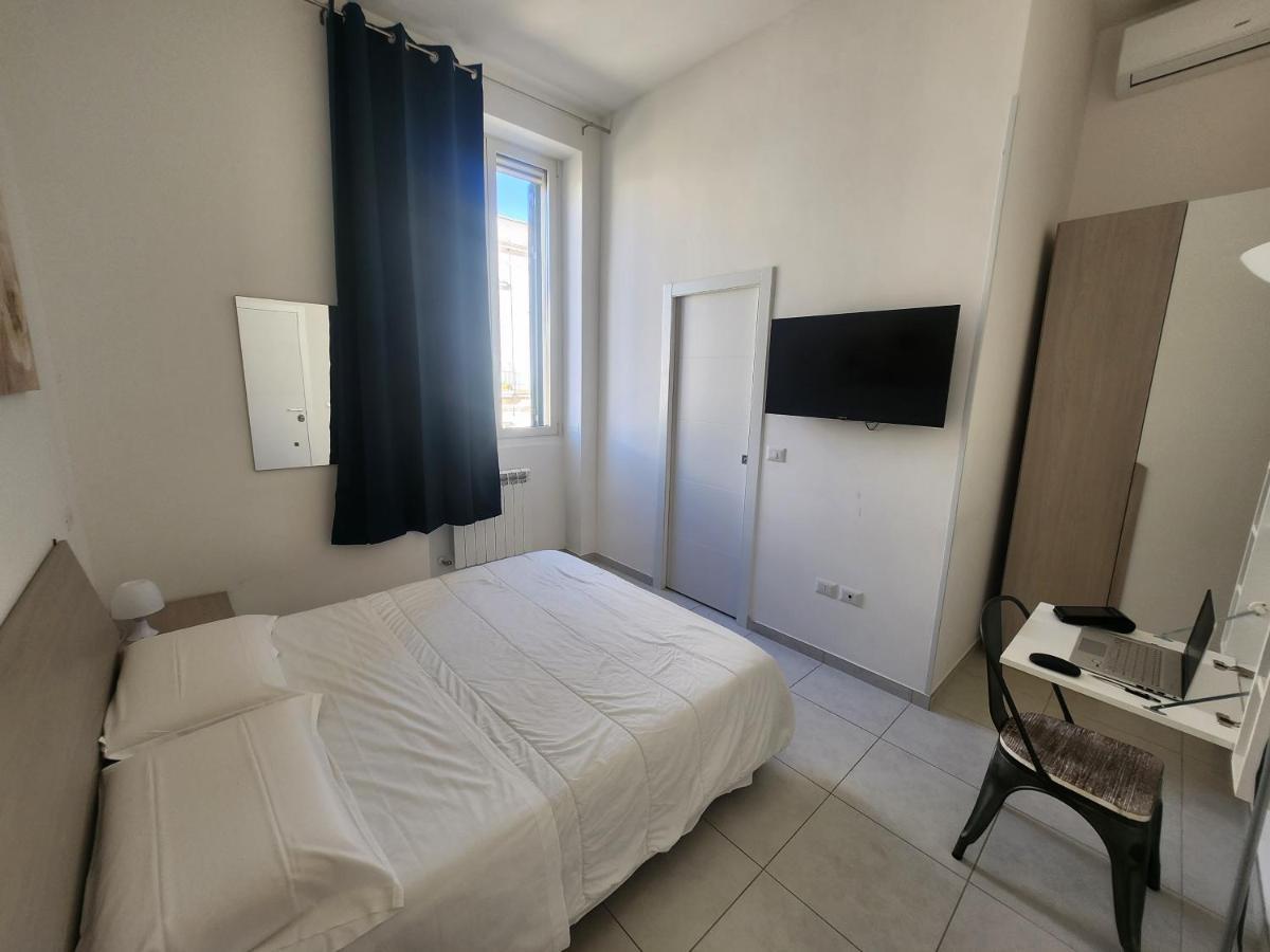 Hotel Dimora Rudiae Lecce Exterior foto