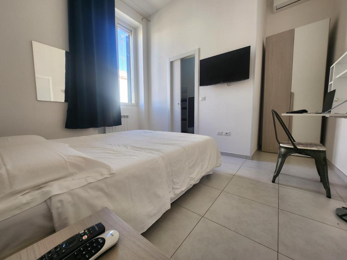 Hotel Dimora Rudiae Lecce Exterior foto